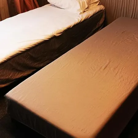 Warszawa-ursus Hotell 4*